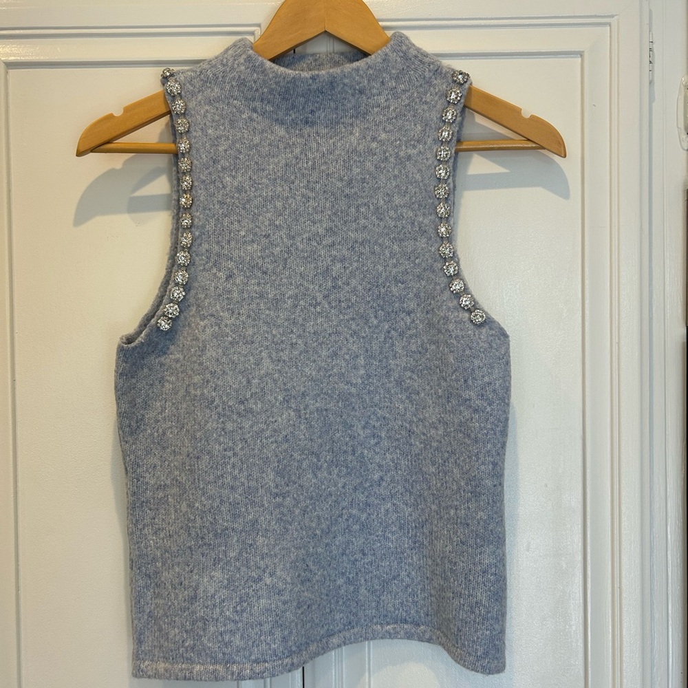 House of Harlow Super cute crystal embellished light blue sweater tank size S